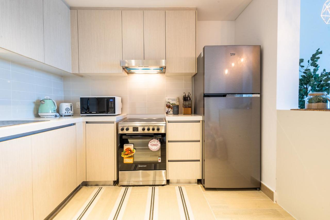 Voyage's Stylish 1br At Waters Edge * Abu Dhabi
